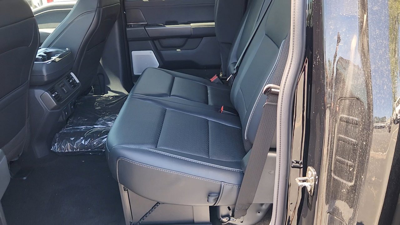 New 2025 Ford F150 Lariat w/ Equipment Group 502A High image 24