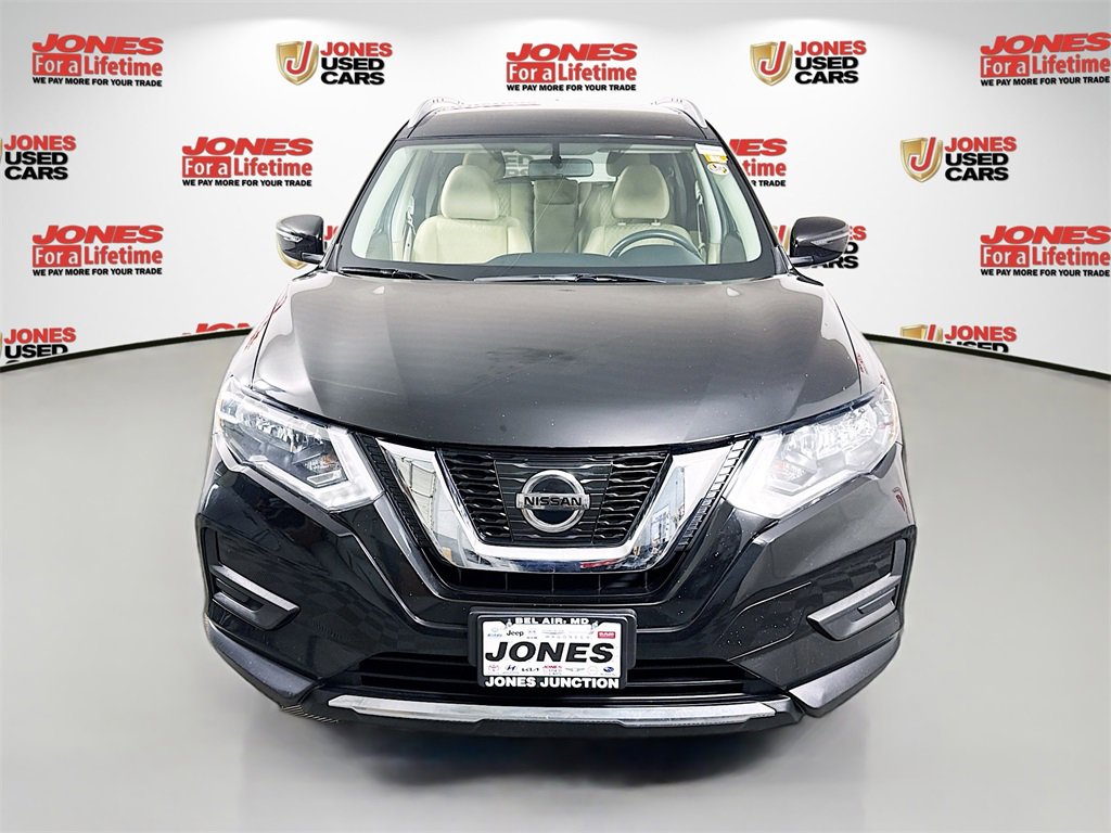 Used 2017 Nissan Rogue SV image 11