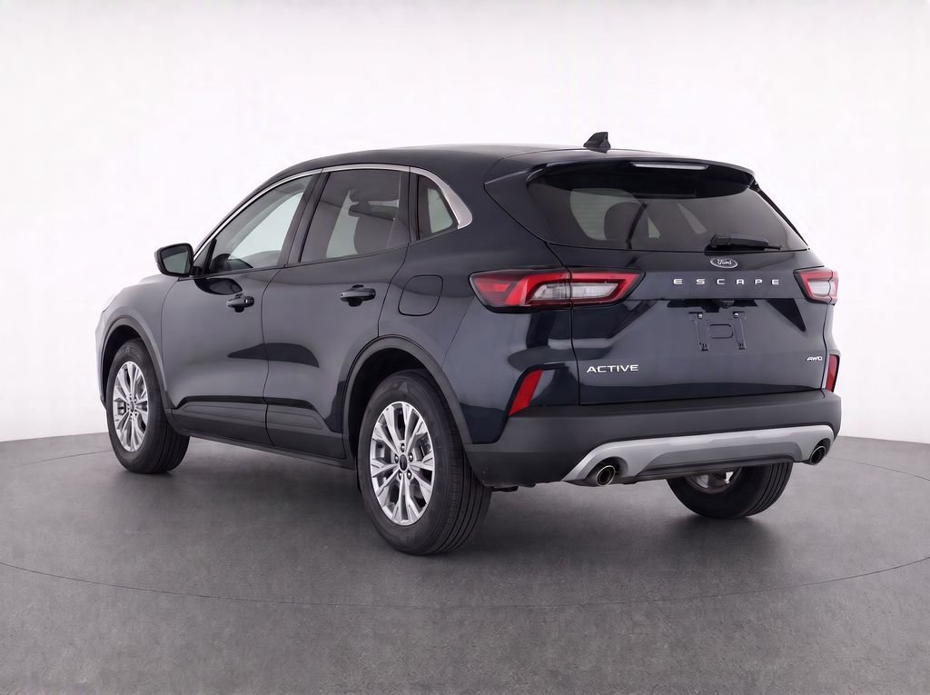Used 2024 Ford Escape Active AWD/4WD image 4