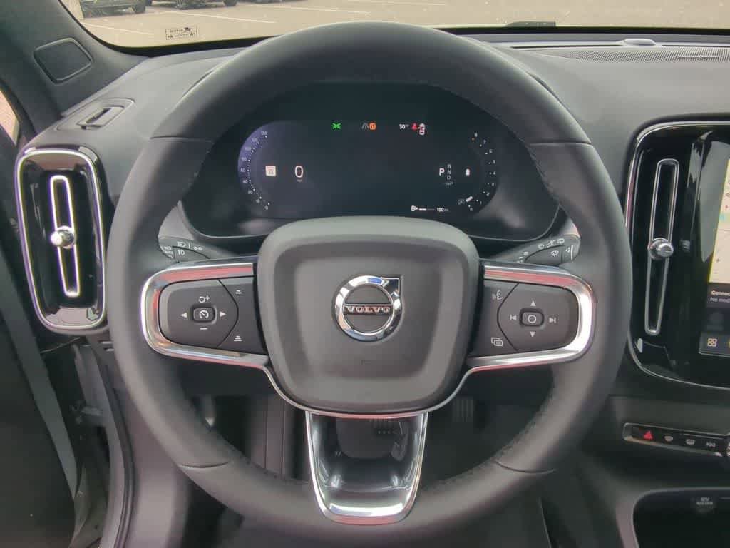 New 2026 Volvo XC40 B5 Ultra w/ Protection Package Premier AWD/4WD image 21