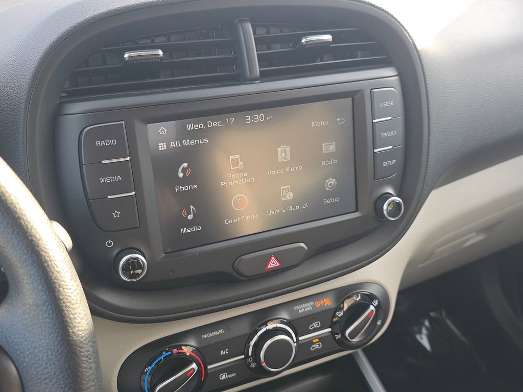 Used 2023 Kia Soul LX w/ LX Technology Package image 25