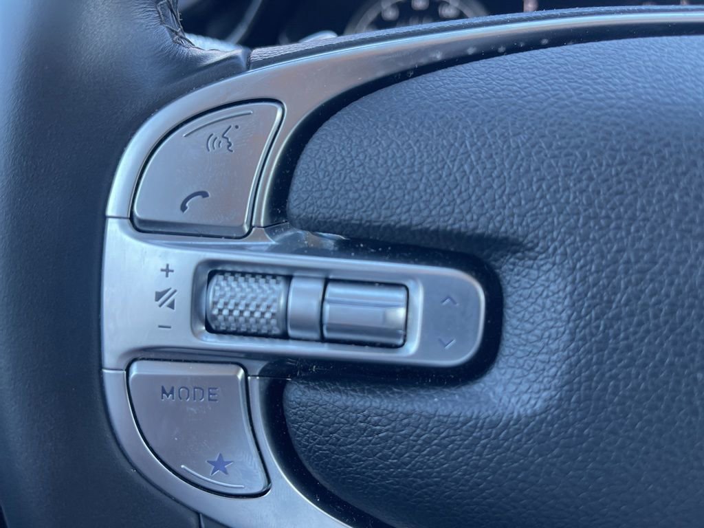 Used 2025 Genesis GV70 2.5T image 25