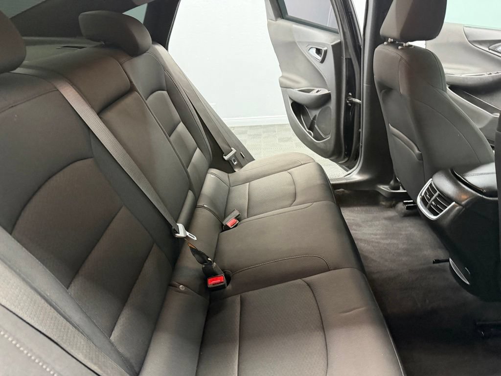 Used 2022 Chevrolet Malibu LT FWD image 44