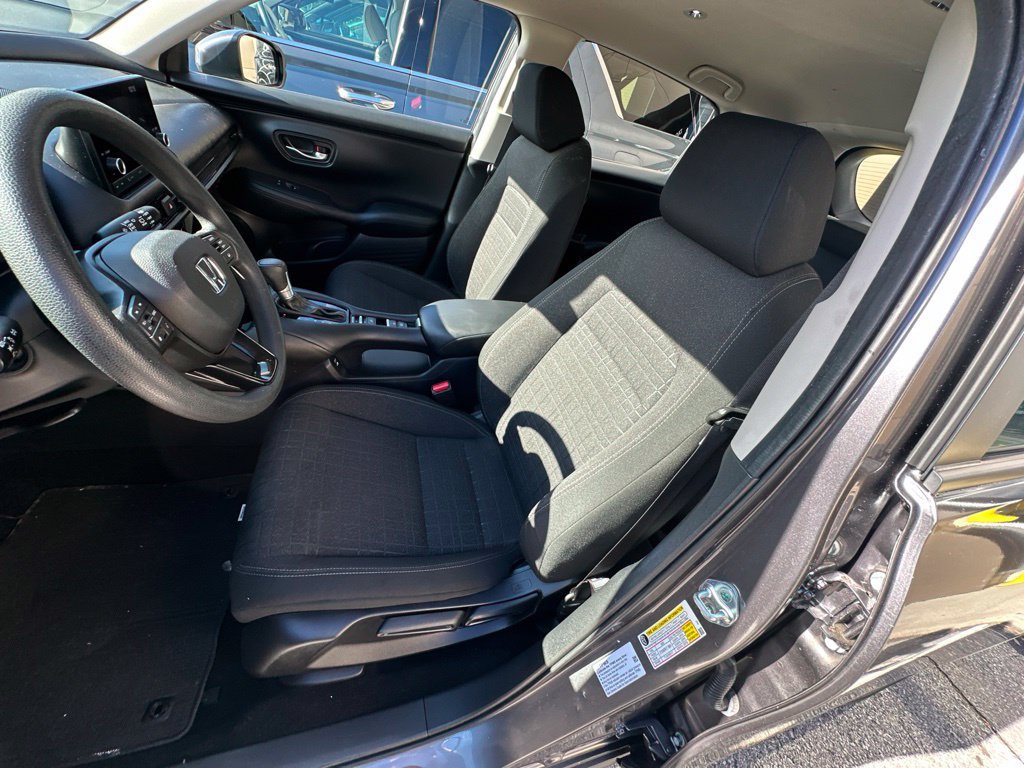 Used 2024 Honda HR-V LX image 10