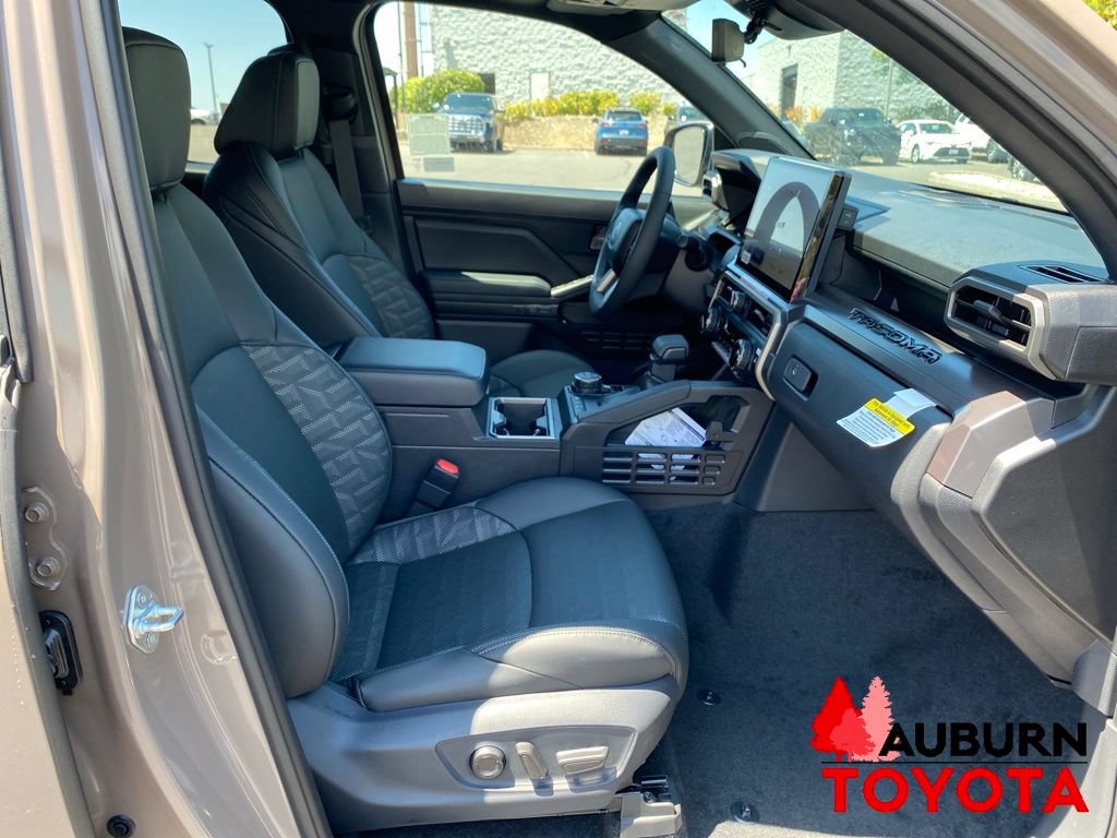 New 2026 Toyota Tacoma TRD Off-Road AWD/4WD image 13