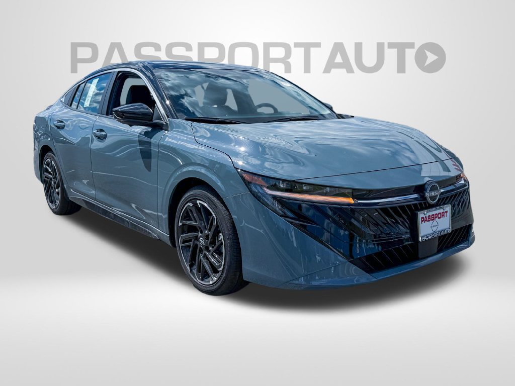 New 2027 Nissan Sentra SR FWD image 3