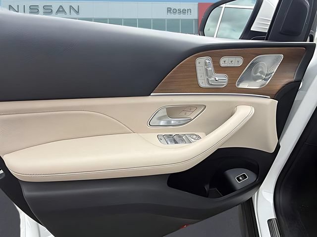 Used 2022 Mercedes-Benz GLS 450 4MATIC image 13
