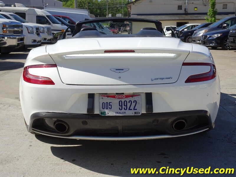 Used 2014 Aston Martin Vanquish Volante RWD image 9