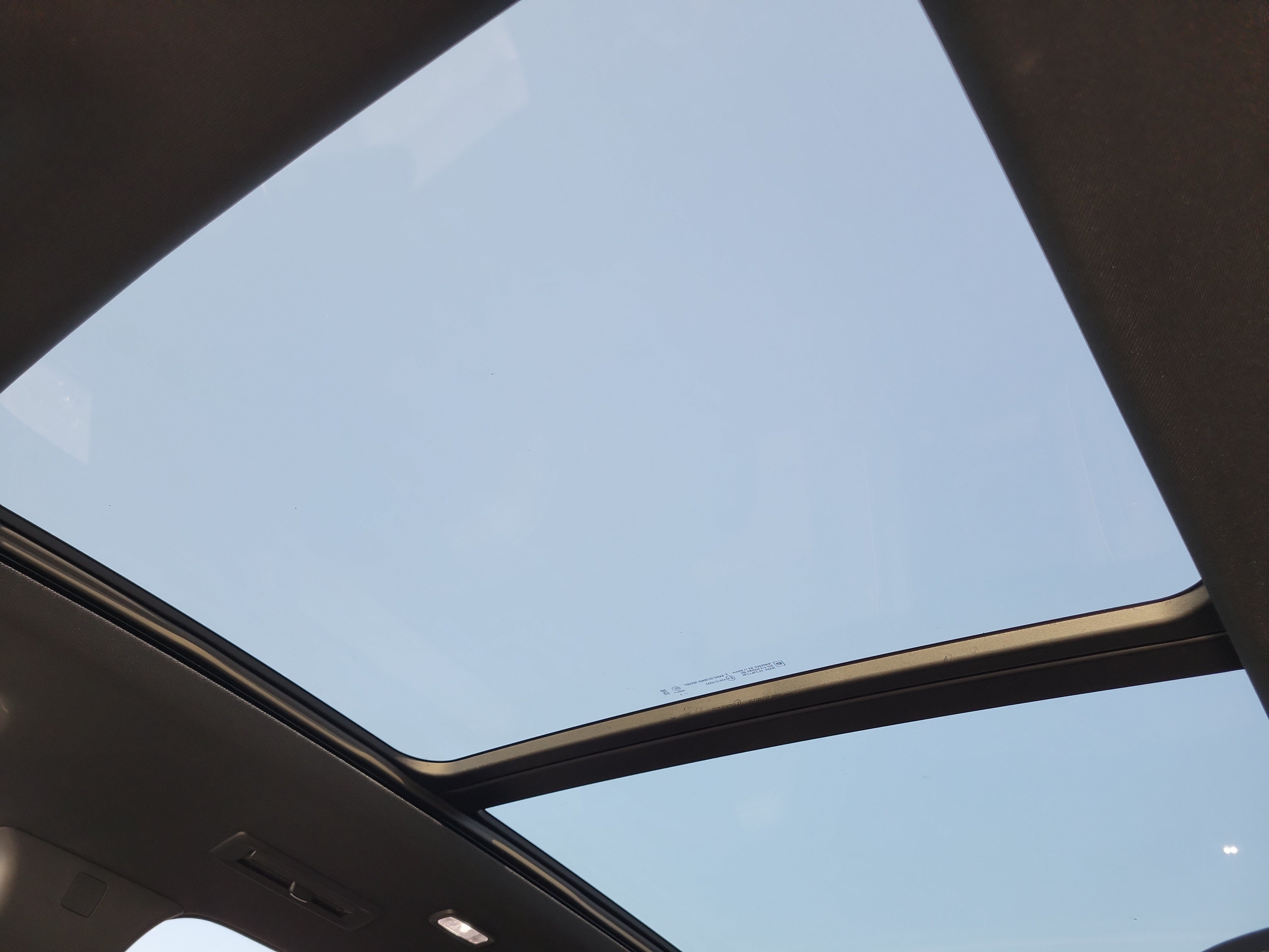 Used 2025 Chevrolet Traverse High Country w/ LPO, Floor Liner Package FWD image 32