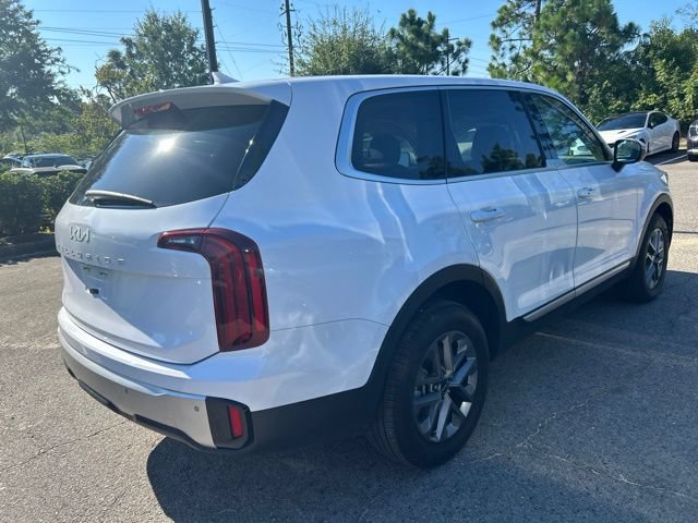 Used 2024 Kia Telluride LX FWD image 3