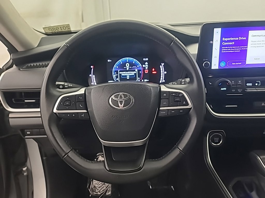 Used 2025 Toyota Grand Highlander AWD image 36