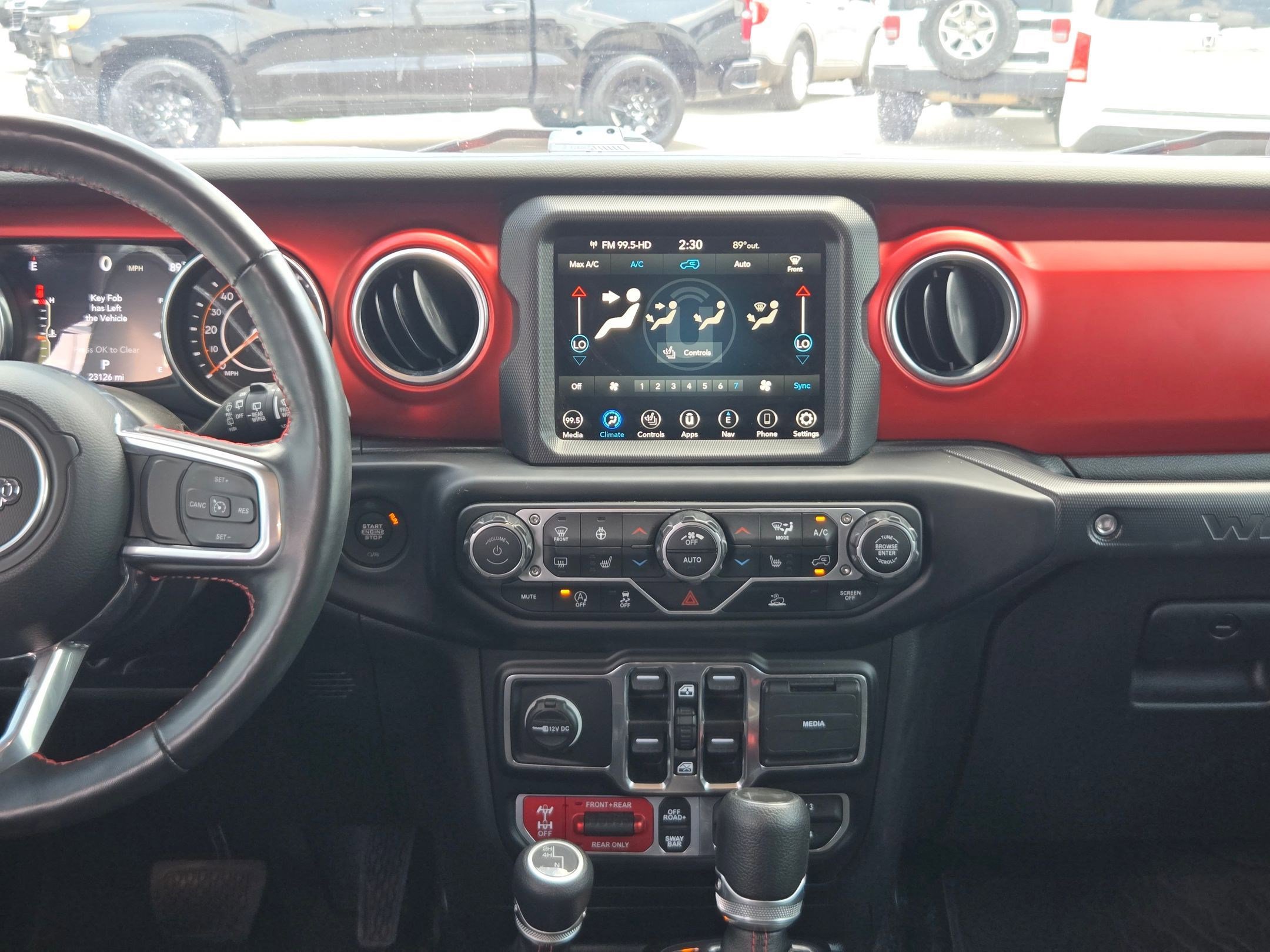 Used 2023 Jeep Wrangler Unlimited Rubicon w/ Cold Weather Group AWD/4WD image 16