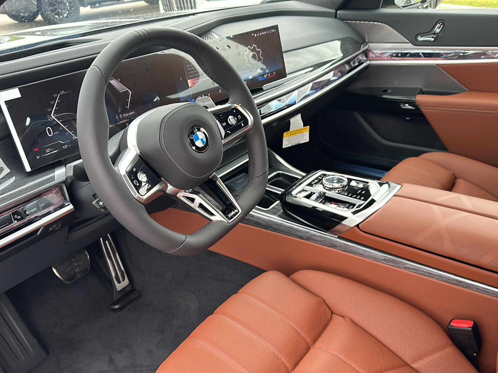 New 2025 BMW 760i xDrive w/ Executive Package image 9