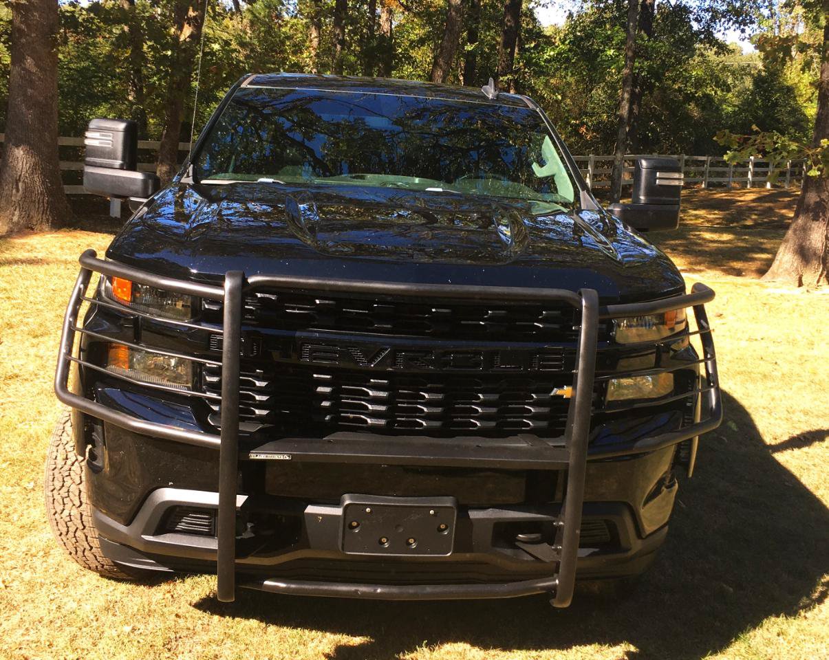 Used 2019 Chevrolet Silverado 1500 Custom w/ Custom Max Trailering Package AWD/4WD image 4