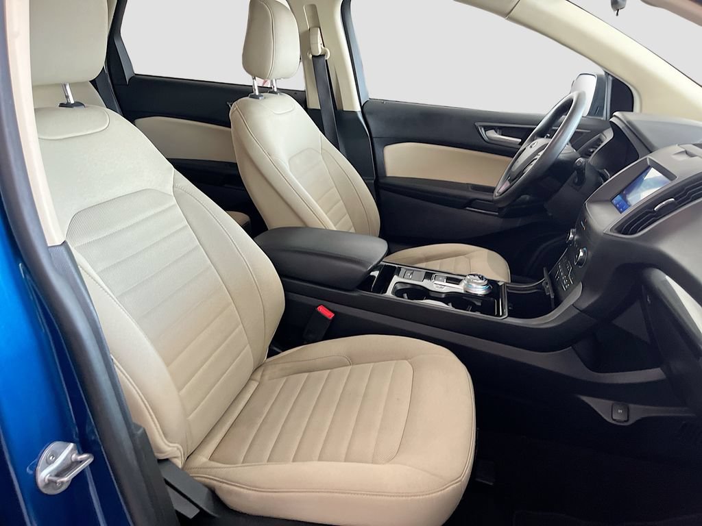 Used 2020 Ford Edge SE FWD image 29