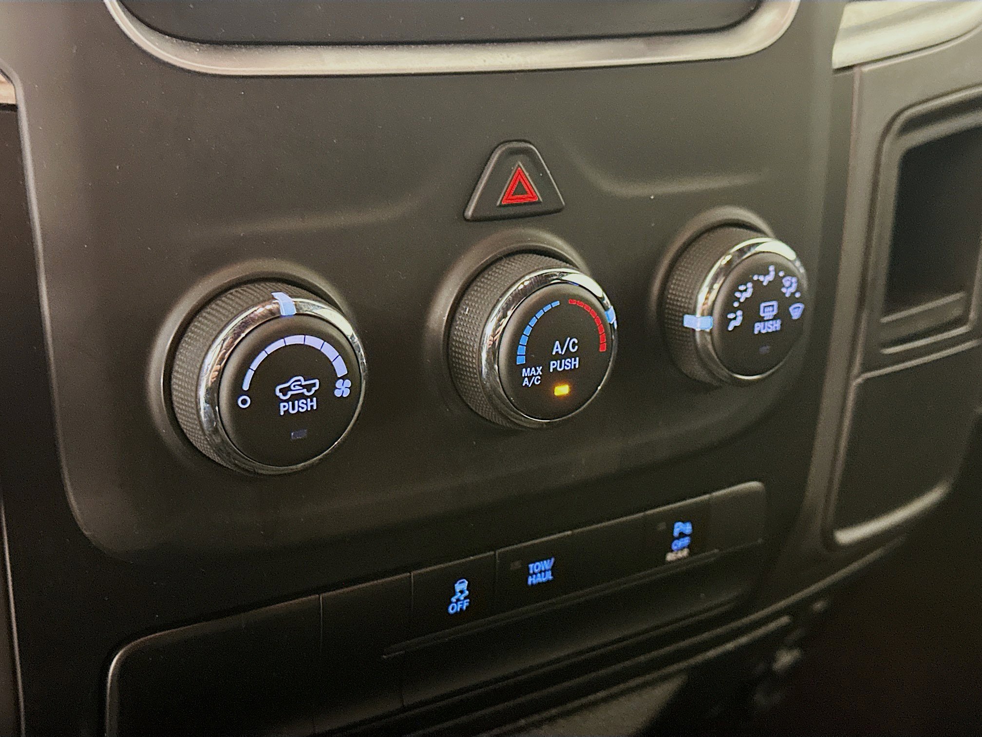 Used 2024 RAM 1500 Classic Warlock image 23