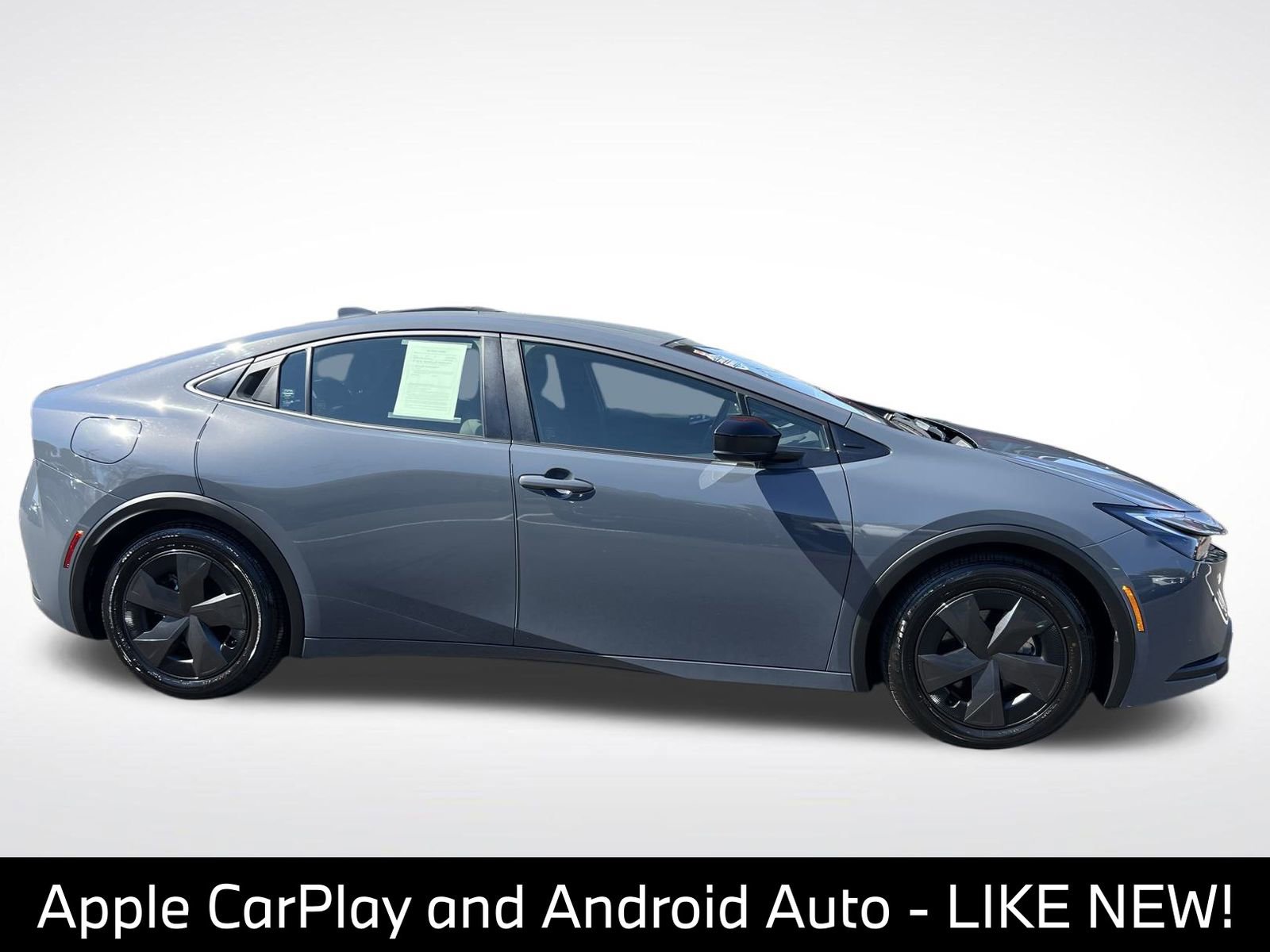 Used 2024 Toyota Prius Prime FWD image 10