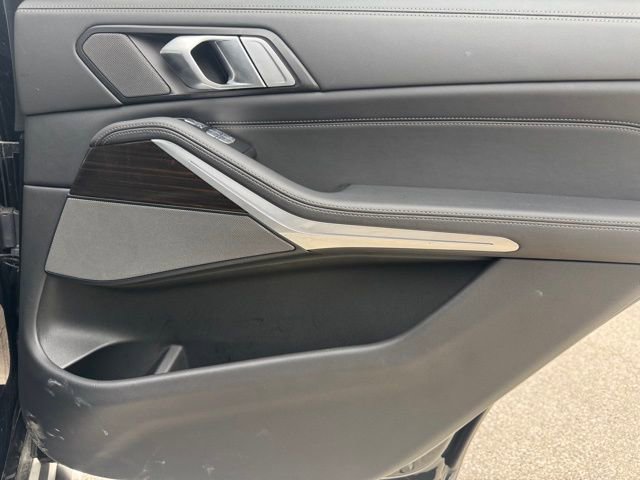 Used 2024 BMW X7 xDrive40i AWD/4WD image 30