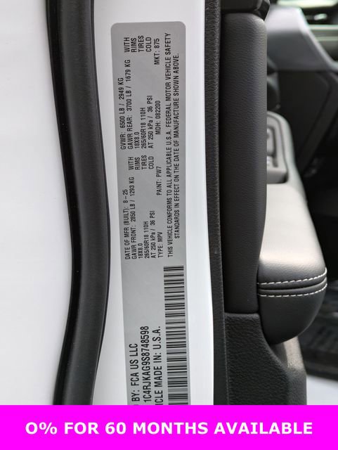 New 2025 Jeep Grand Cherokee L Laredo w/ Luxury Tech Group I image 33