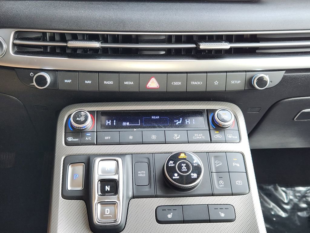 Used 2024 Hyundai Palisade SEL image 18