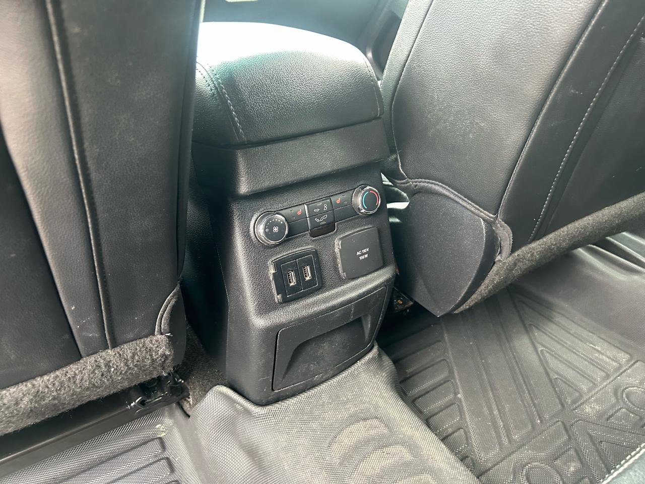 Used 2016 Ford Explorer Limited w/ Equipment Group 301A AWD/4WD image 30