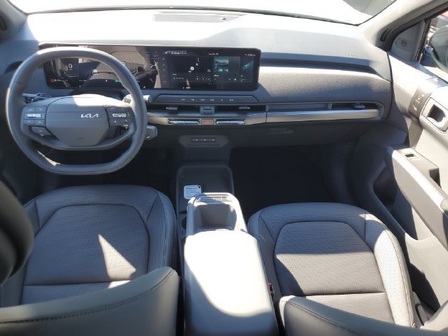 New 2027 Kia EV3 Wind FWD image 21