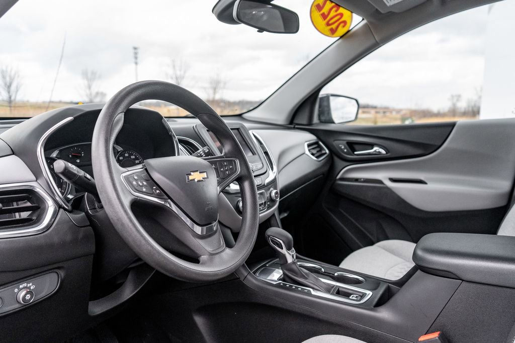 Used 2022 Chevrolet Equinox LT FWD image 18