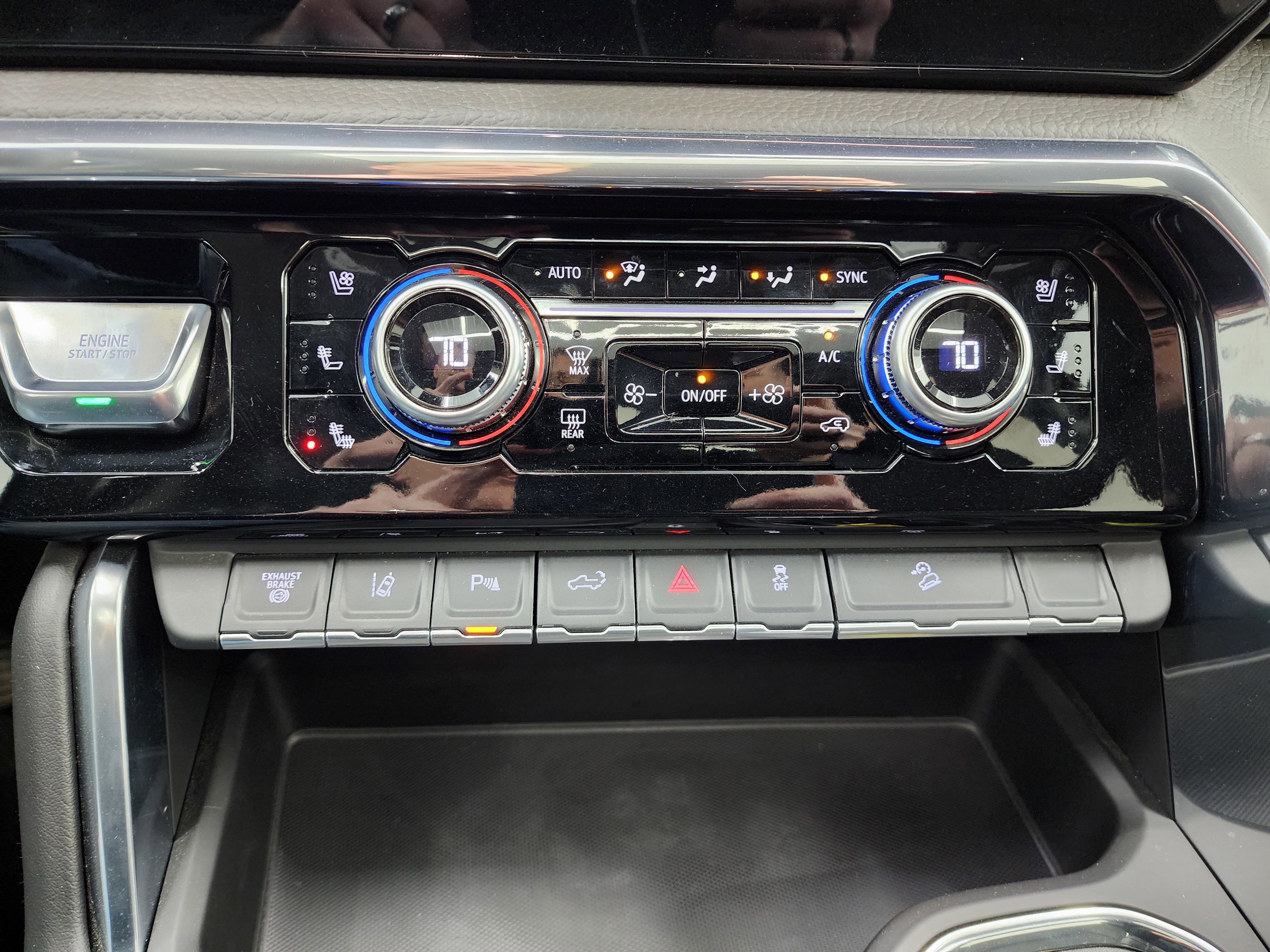 Used 2024 GMC Sierra 2500 Denali w/ Denali Reserve Package image 17