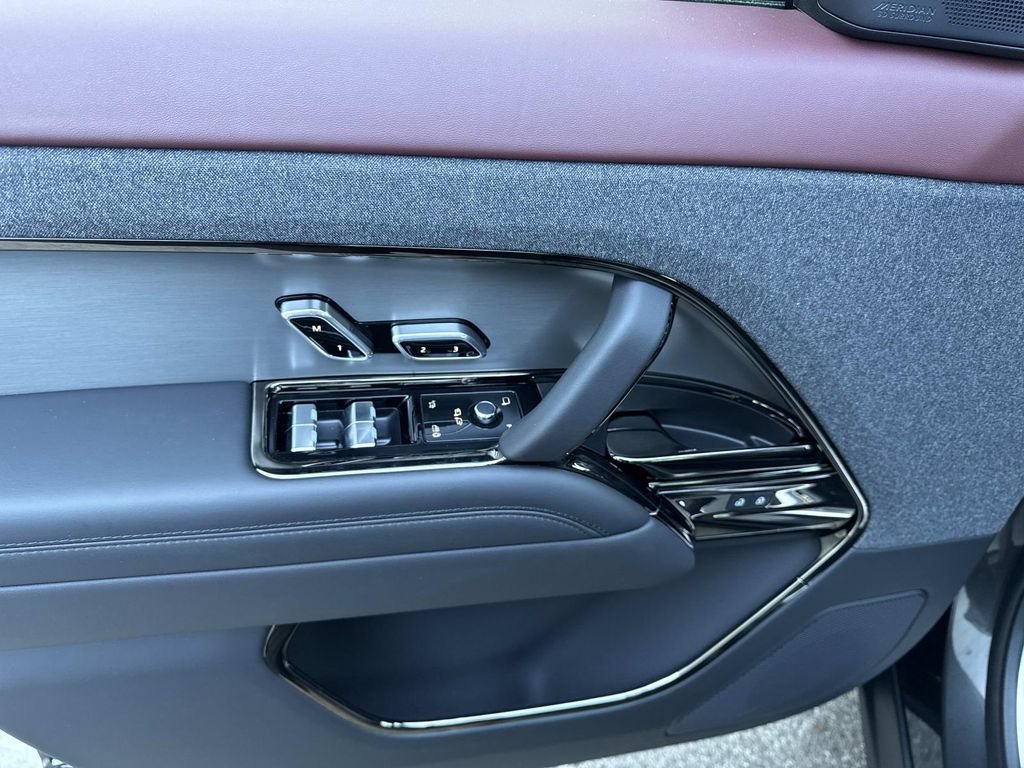 New 2026 Land Rover Range Rover Sport Dynamic SE AWD/4WD image 19
