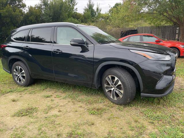 Certified 2022 Toyota Highlander XLE