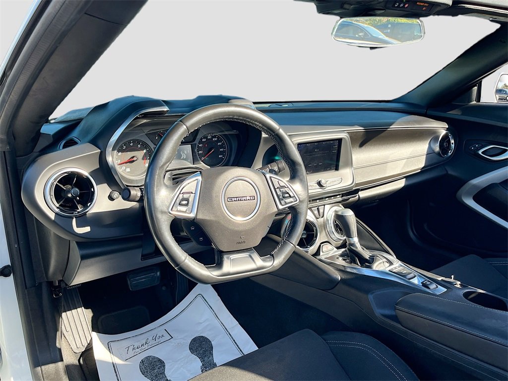 Used 2023 Chevrolet Camaro LT image 9