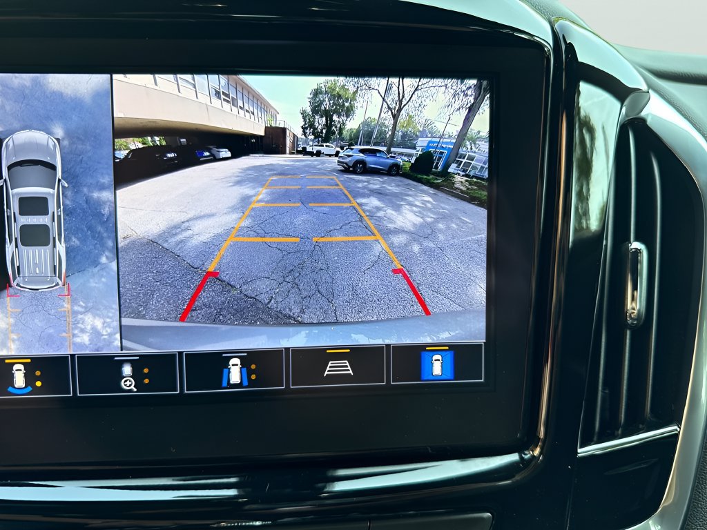 Used 2023 Chevrolet Traverse RS w/ LPO, Floor Liner Package AWD/4WD image 22