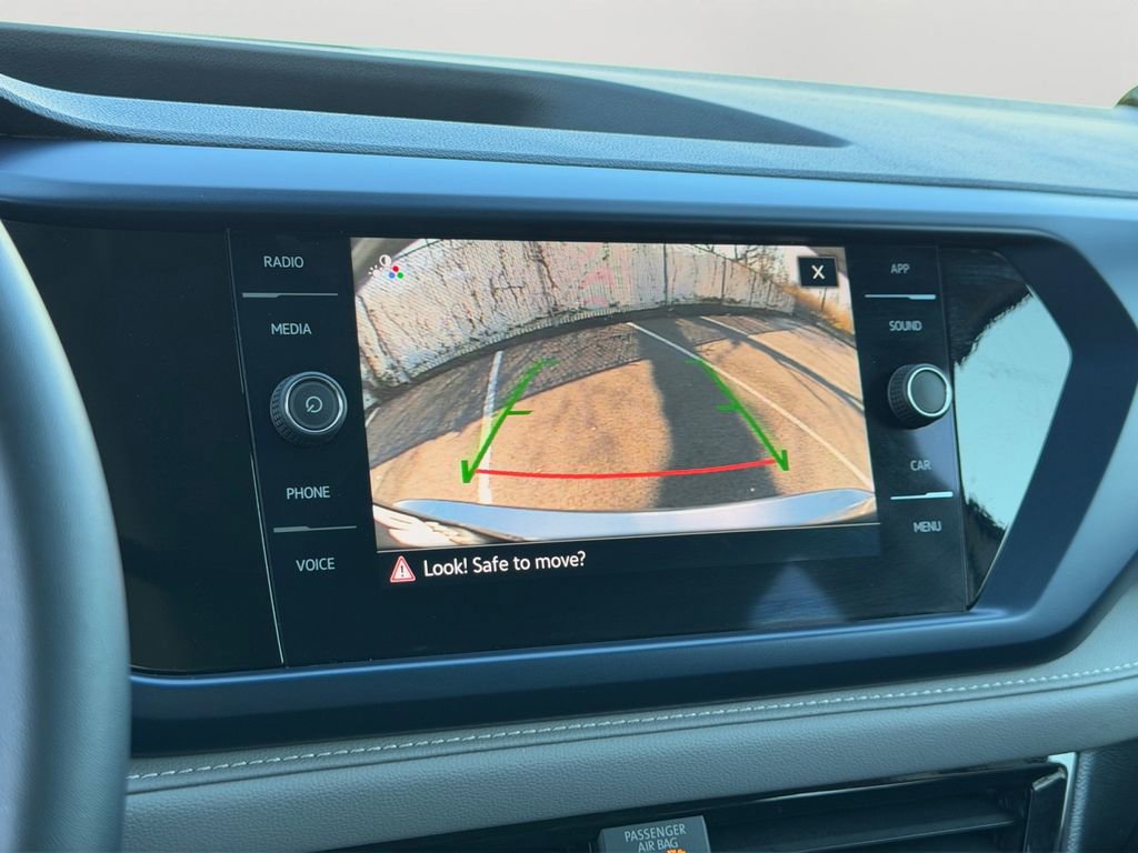 Used 2024 Volkswagen Taos SE image 26