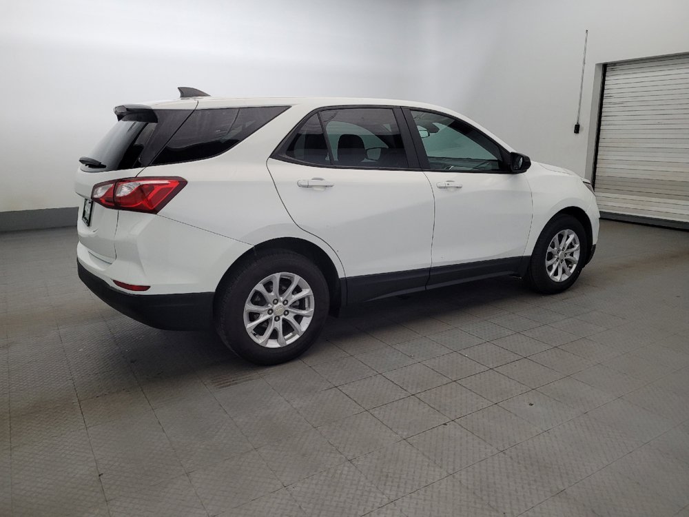 Used 2020 Chevrolet Equinox LS w/ LS Convenience Package FWD image 10