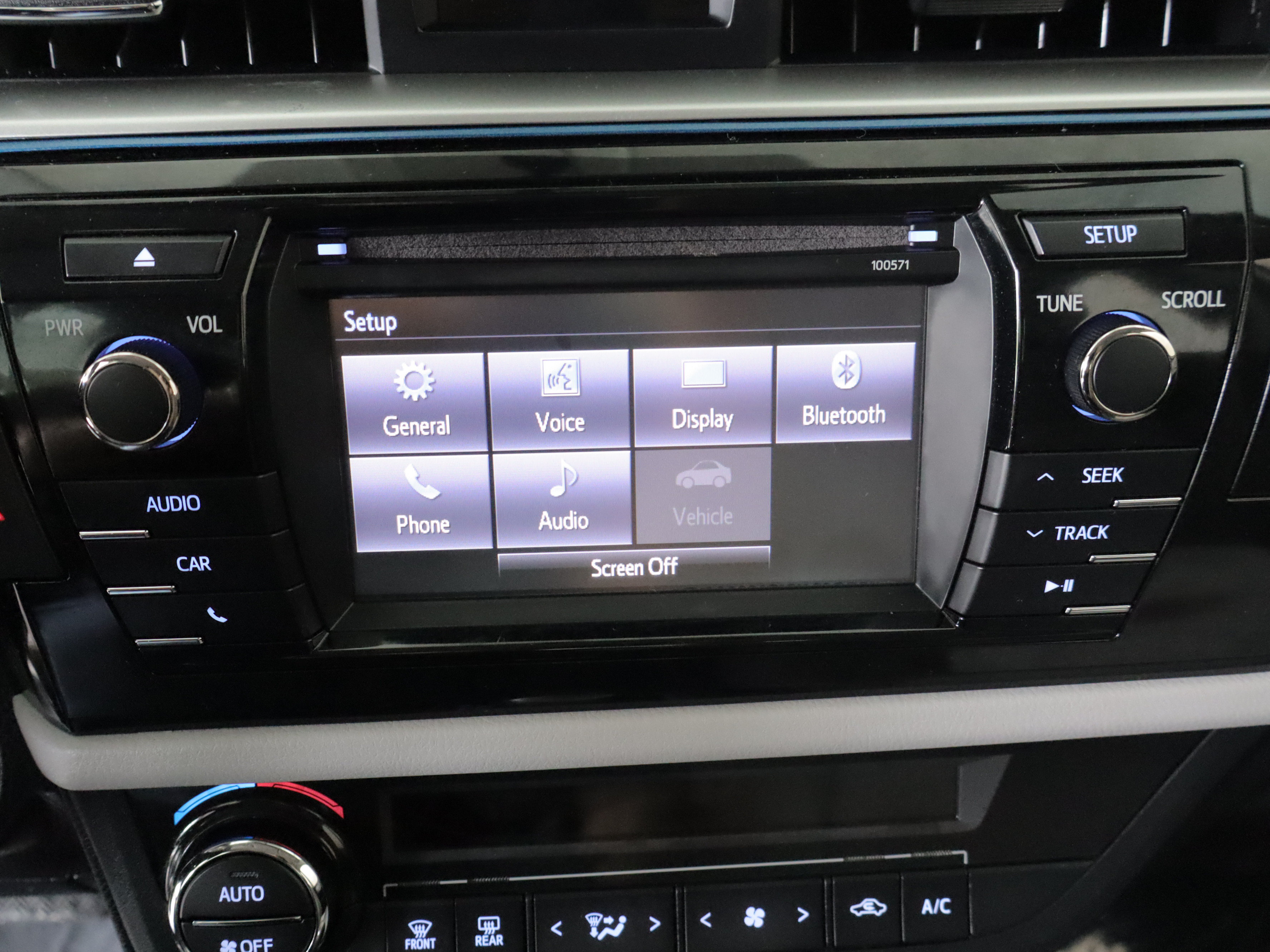 Used 2016 Toyota Corolla LE FWD image 13