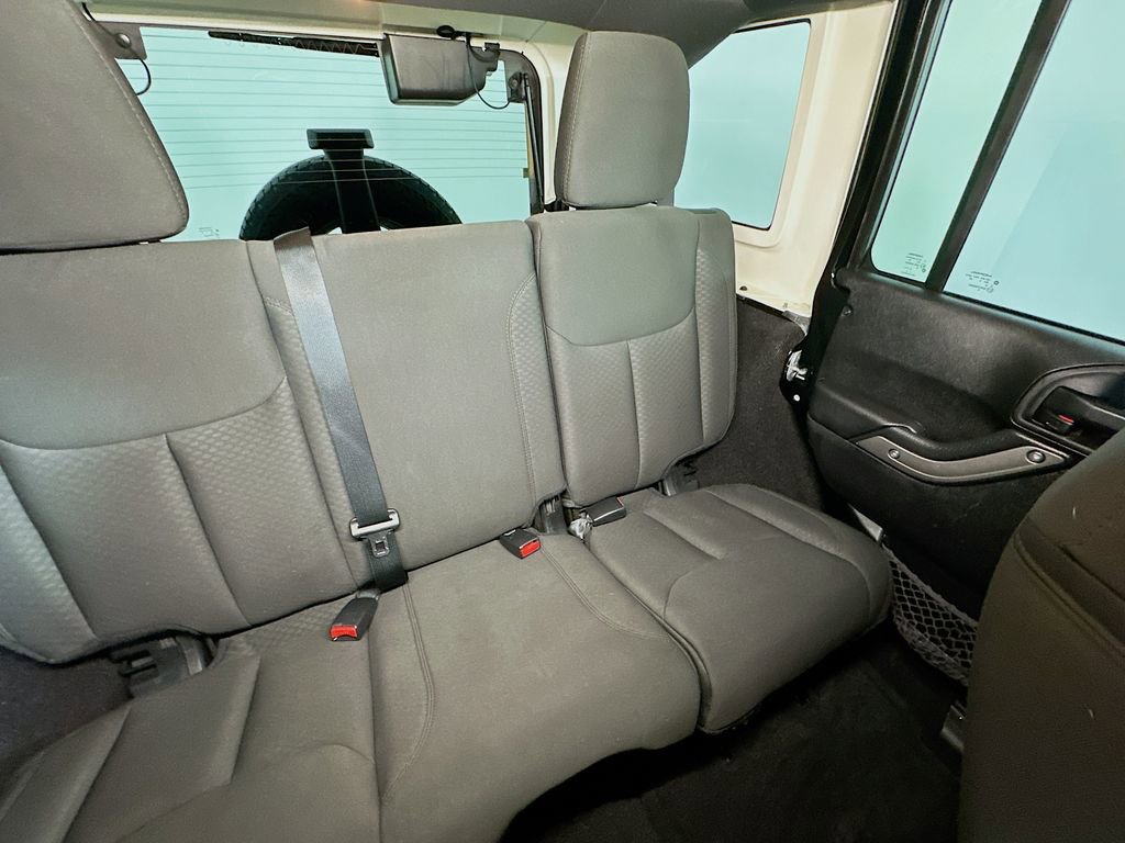 Used 2015 Jeep Wrangler Unlimited Sport w/ Quick Order Package 24S AWD/4WD image 14