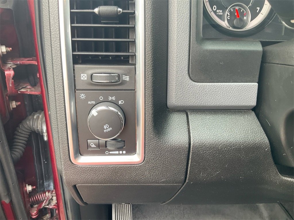 Used 2019 RAM 1500 Classic Warlock image 27
