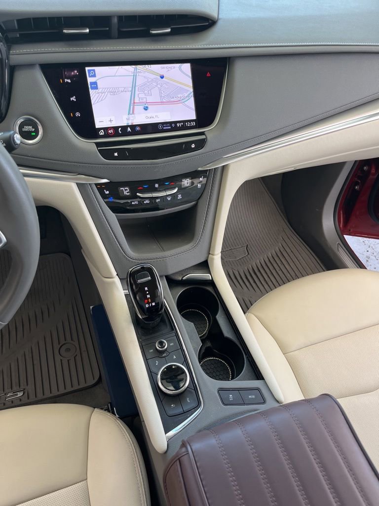 Used 2024 Cadillac XT5 Premium Luxury w/ Technology Package FWD image 20