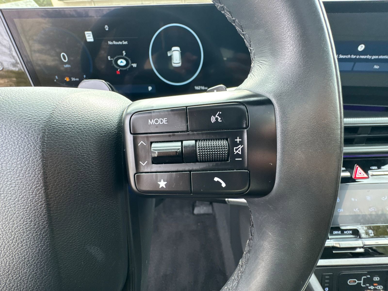 Used 2024 Hyundai Santa Fe Calligraphy image 27