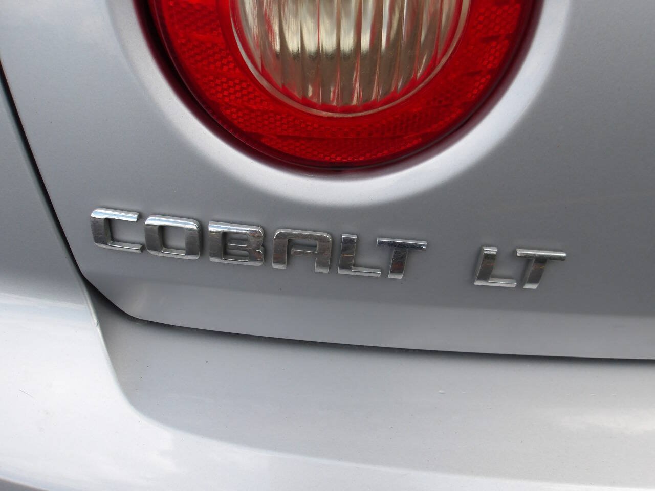 Used 2006 Chevrolet Cobalt LT w/ Preferred Equipment Group FWD image 34