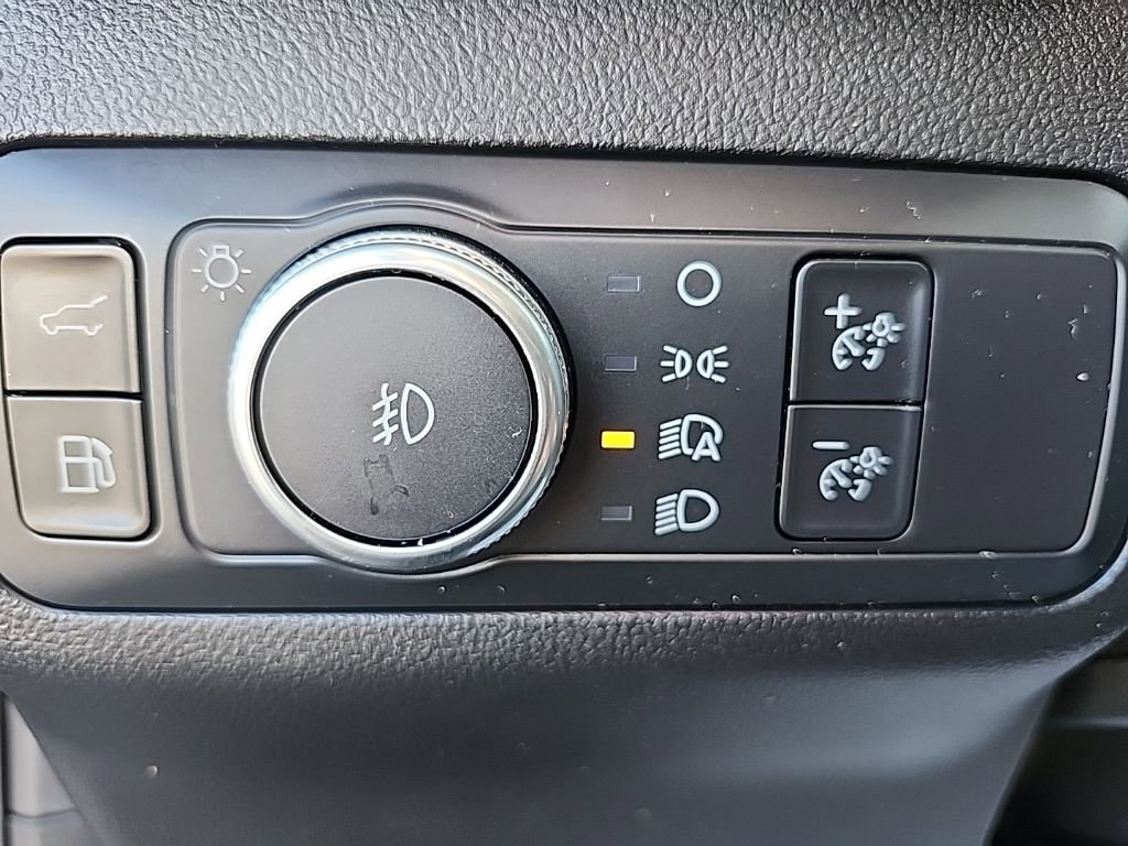 Used 2021 Ford Escape SEL image 25