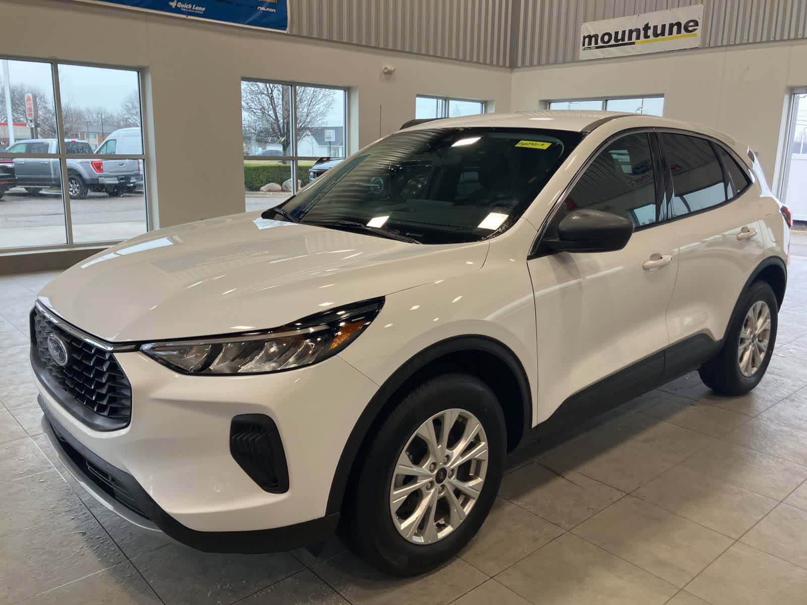 Used 2023 Ford Escape Active w/ Tech Pack #1 image 1