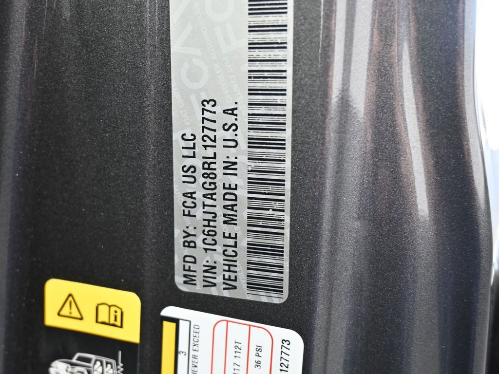 Used 2024 Jeep Gladiator Sport w/ Premium Package image 17