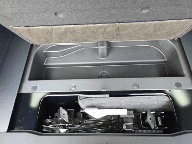 Used 2024 Ford Bronco Badlands image 25