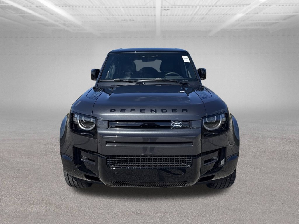 New 2026 Land Rover Defender 130 X-Dynamic SE AWD/4WD image 4