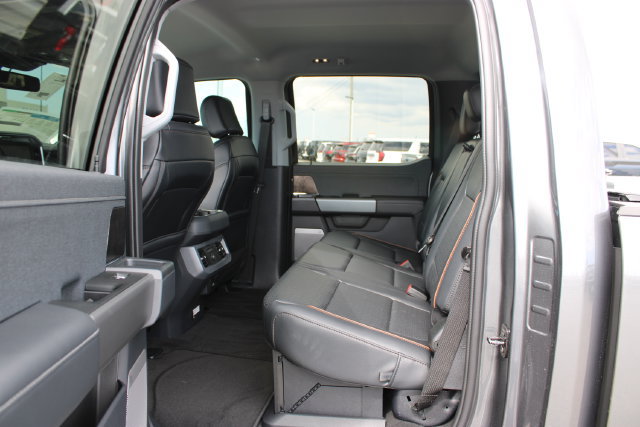 New 2026 Ford F250 Lariat w/ Chrome Package AWD/4WD image 9
