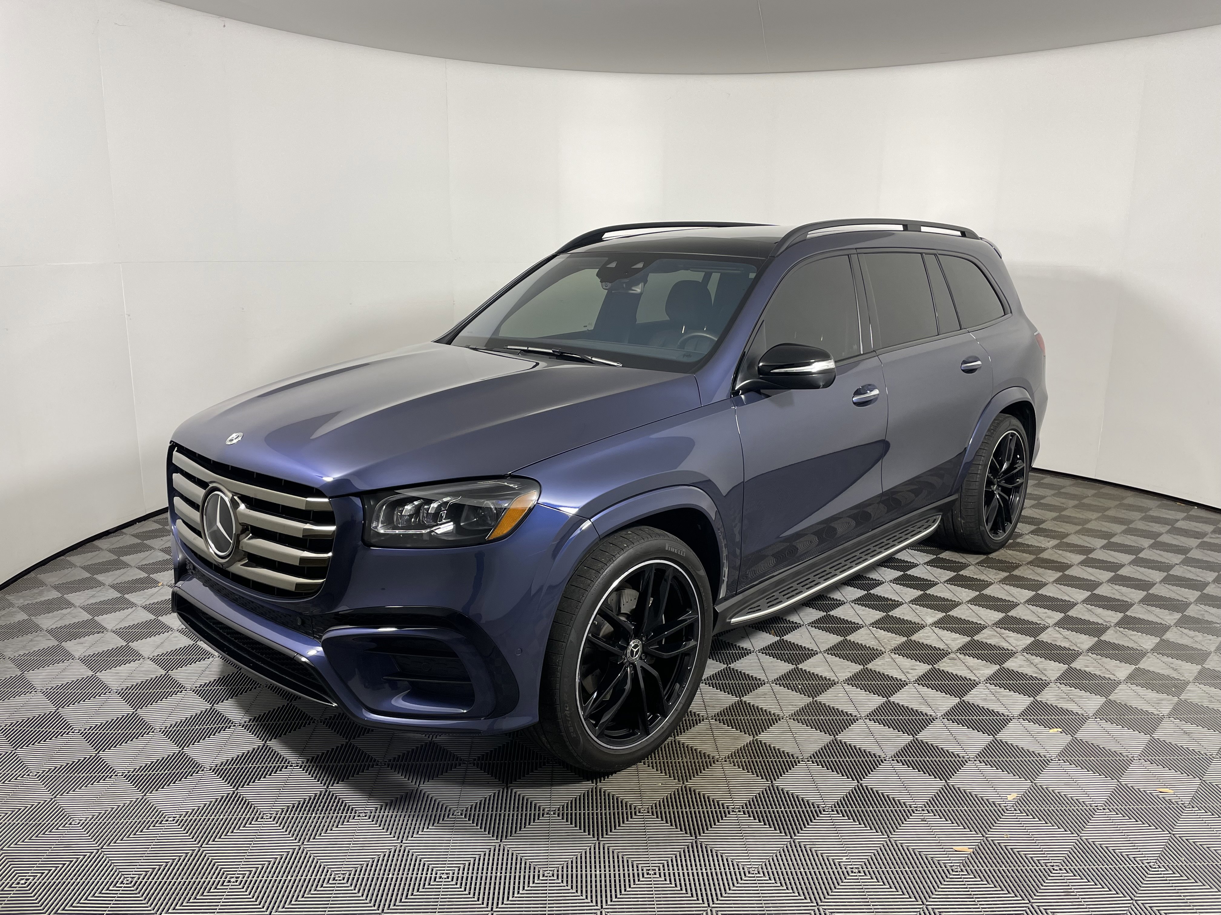 Certified 2024 Mercedes-Benz GLS 450 4MATIC image 9