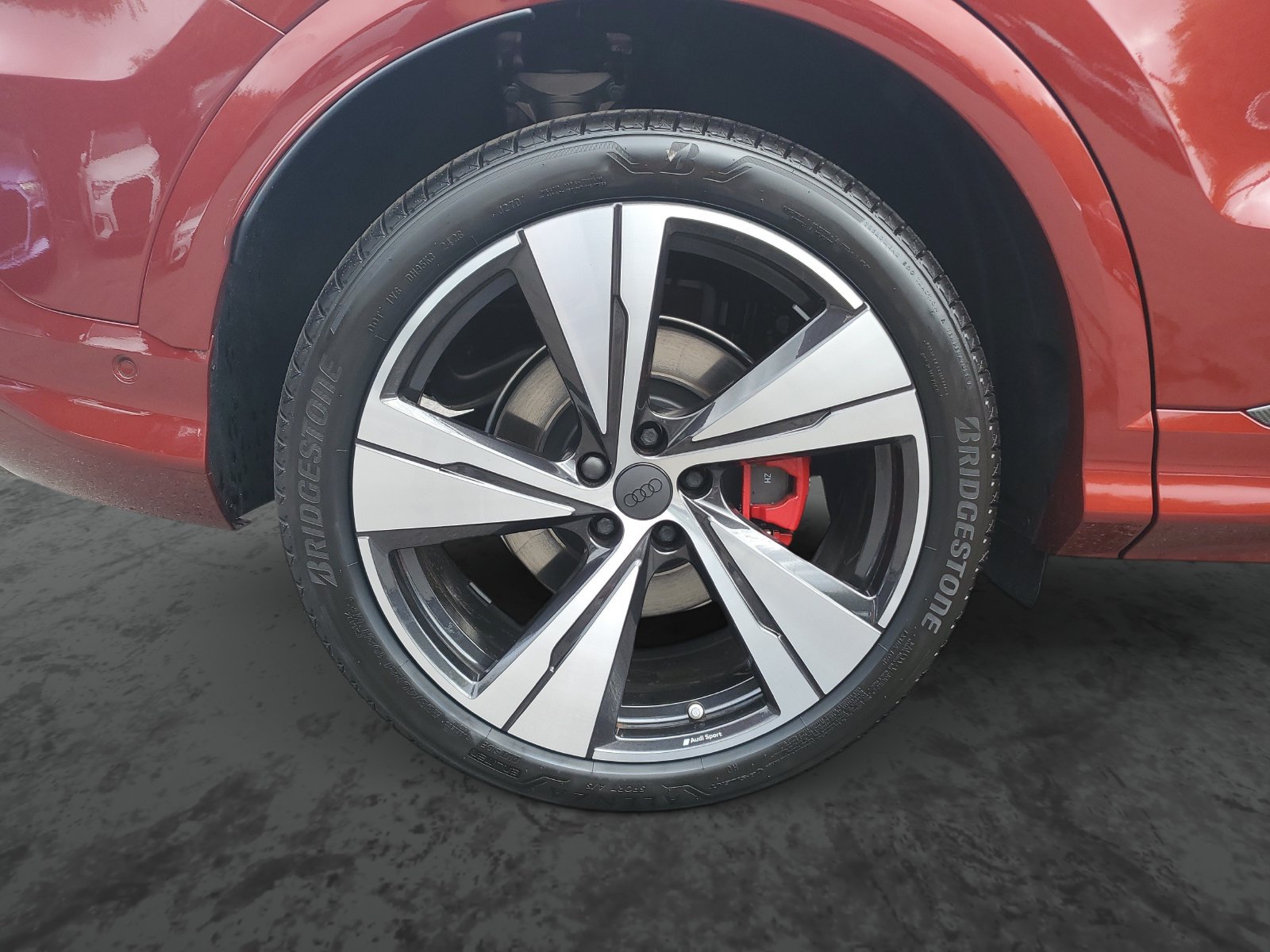 New 2026 Audi SQ5 Prestige AWD/4WD image 5
