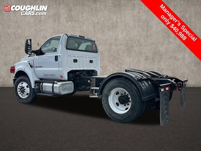 Used 2019 Ford F750 2WD Regular Cab Super Duty image 6
