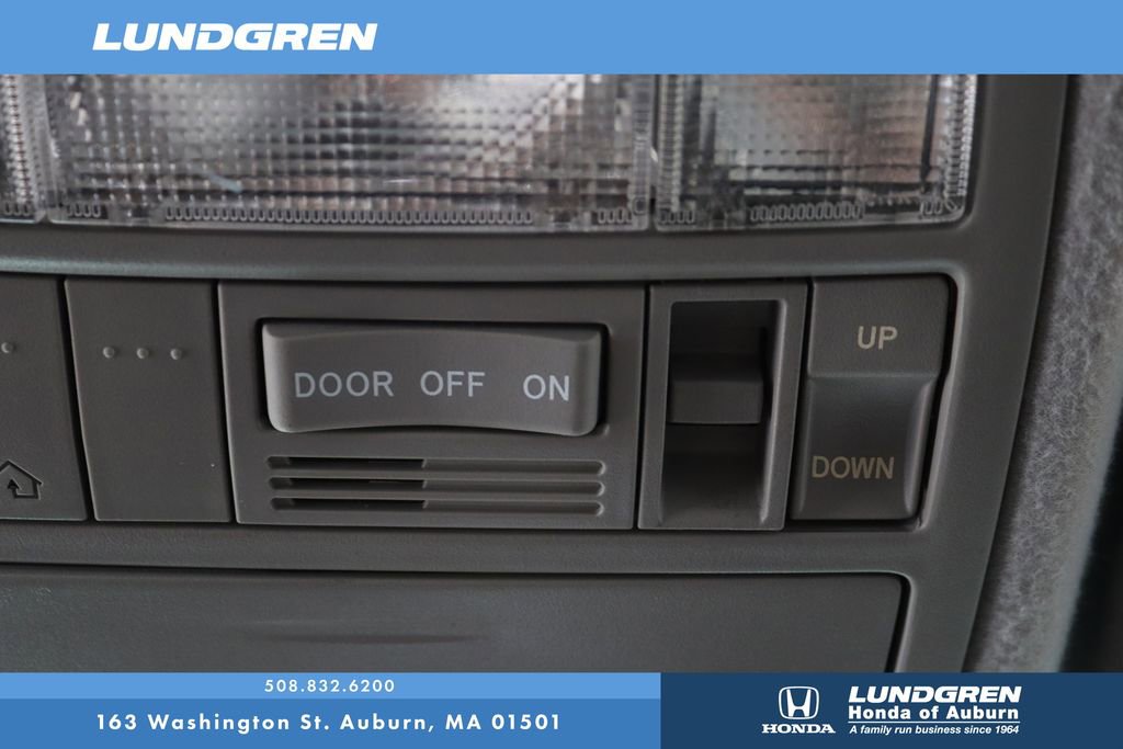 Used 2011 Toyota Camry XLE image 25